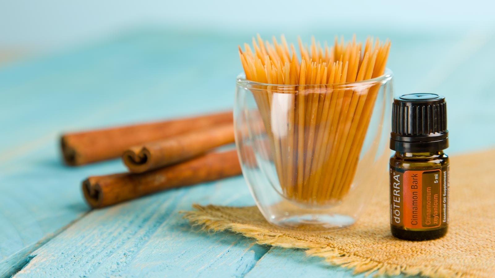 16x9-1600x900-flavored-toothpicks-cinnamon-bark-us-en-web.jpg