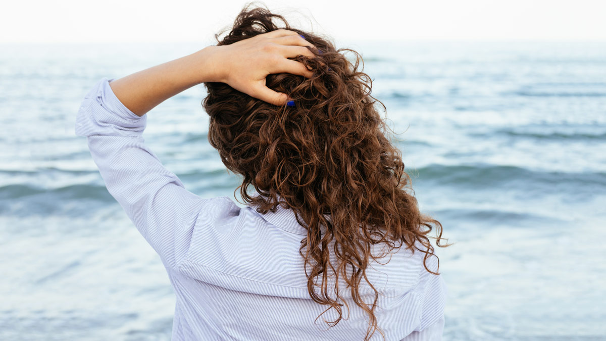 16x9-1200x675-beach-wave-spray-hair-us-en-web.jpg