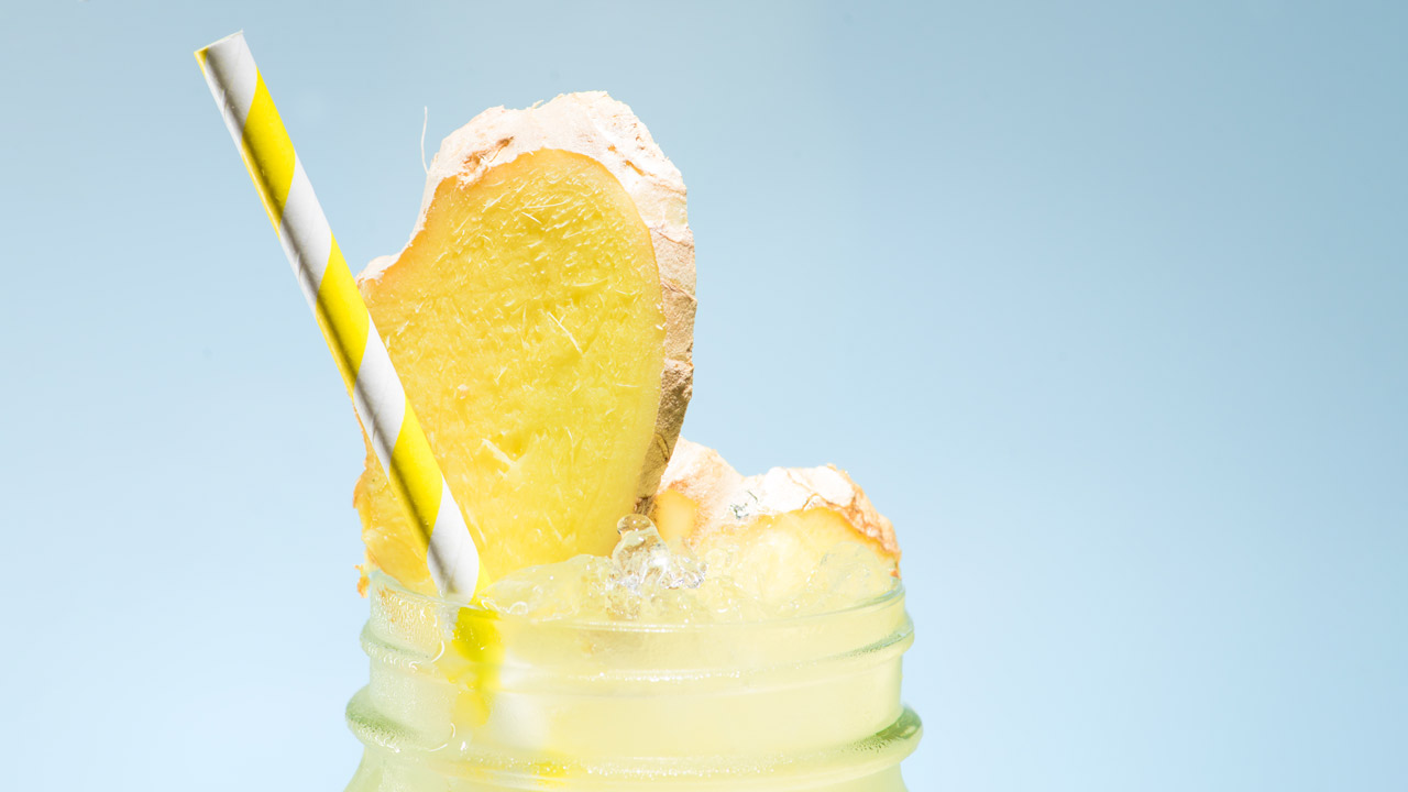16x9_honey_ginger_lemonade_lifestyle_us_english_web.jpg