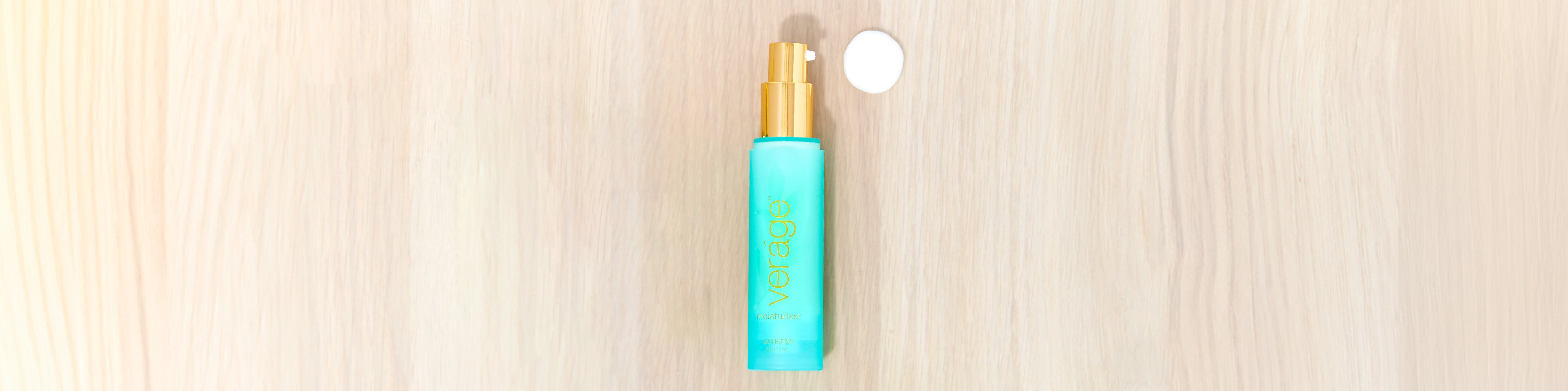 Verage Skin Care Collection Product Page Images_moisturizer - desktop.jpg