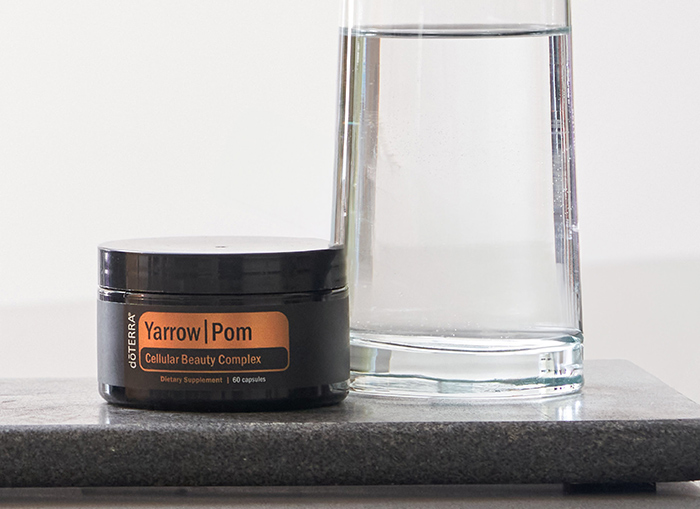 Yarrow pom Capsules Image